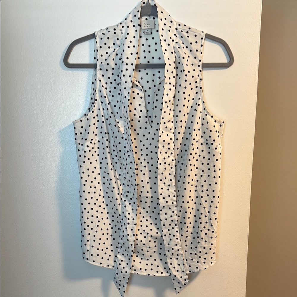 A New Day Black & White Polk-o-dot Bow Top Size Medium